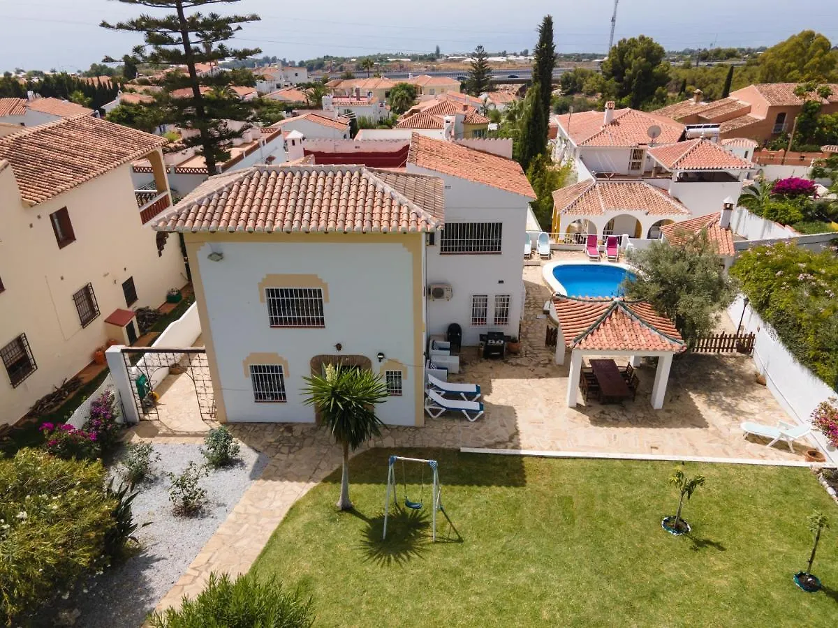 Villa With Private Pool & Large Private Garden Nerja