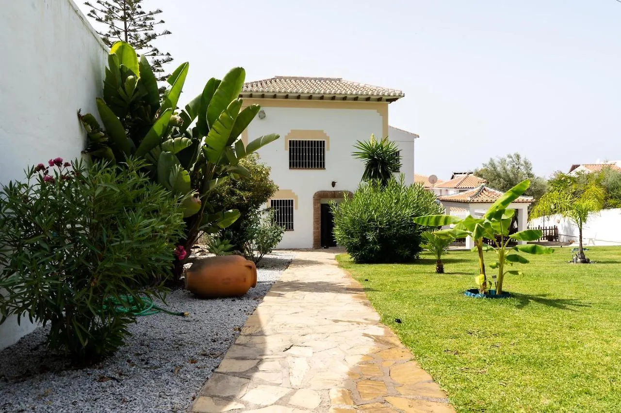 Villa With Private Pool & Large Private Garden Nerja