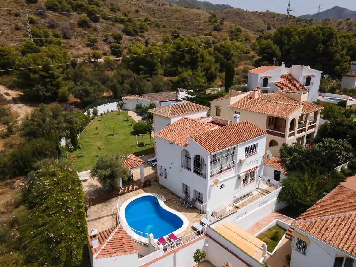 Villa With Private Pool & Large Private Garden Nerja Spain