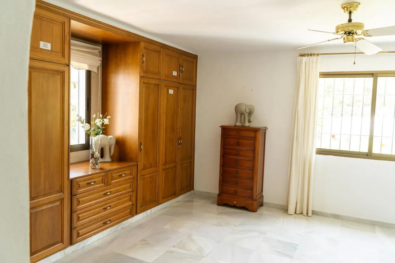 Villa With Private Pool & Large Private Garden Nerja