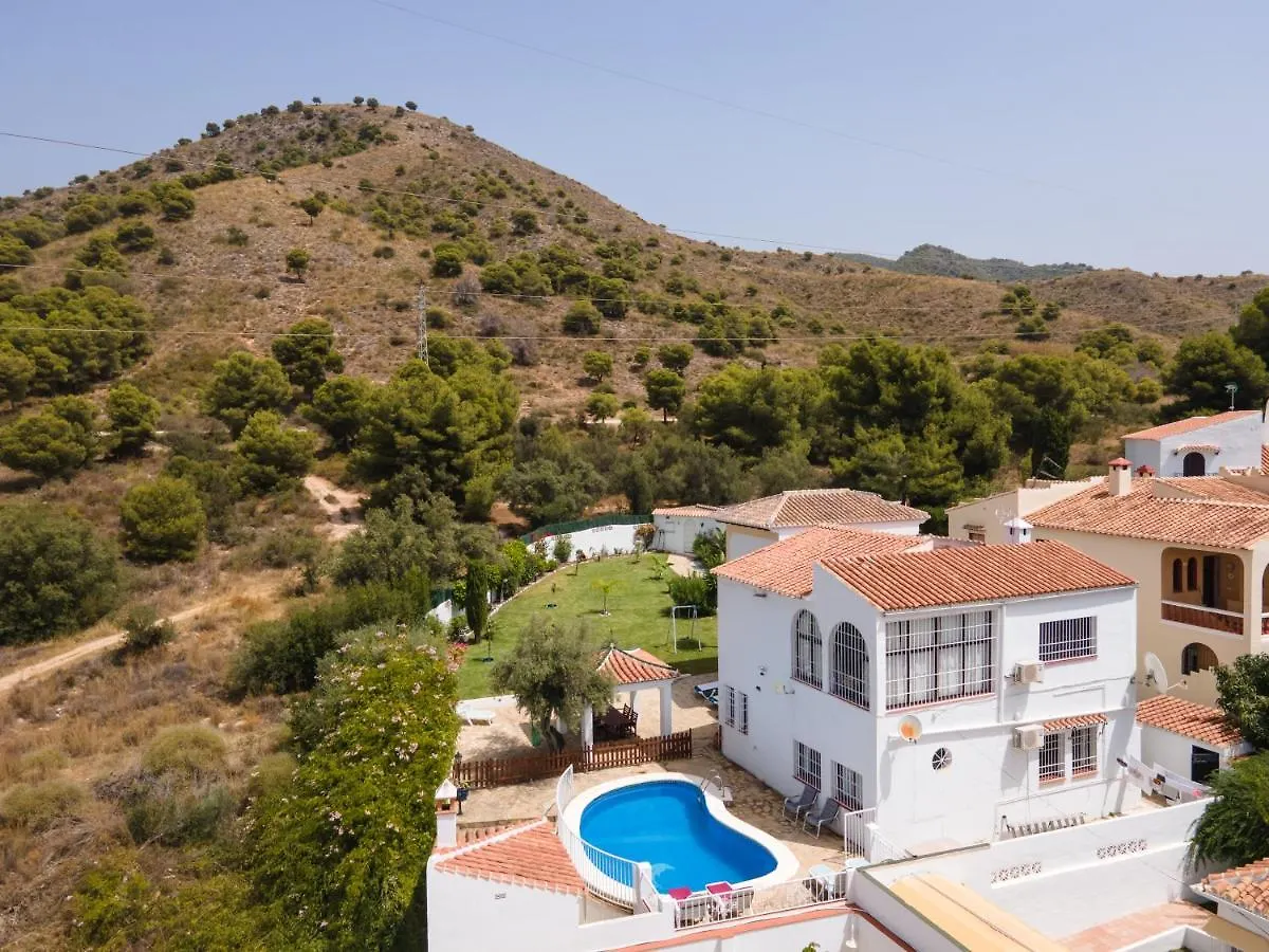 Villa With Private Pool & Large Private Garden Nerja