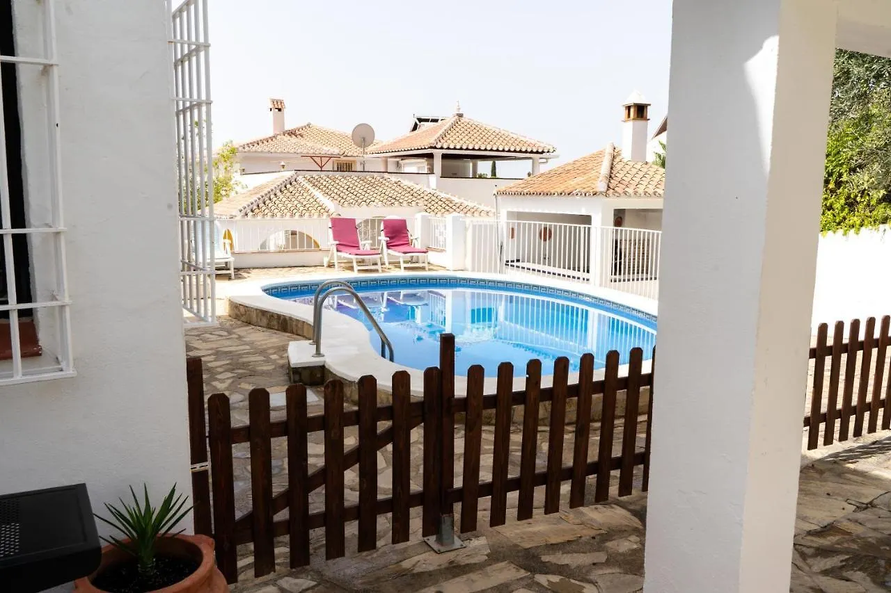 Villa With Private Pool & Large Private Garden Nerja